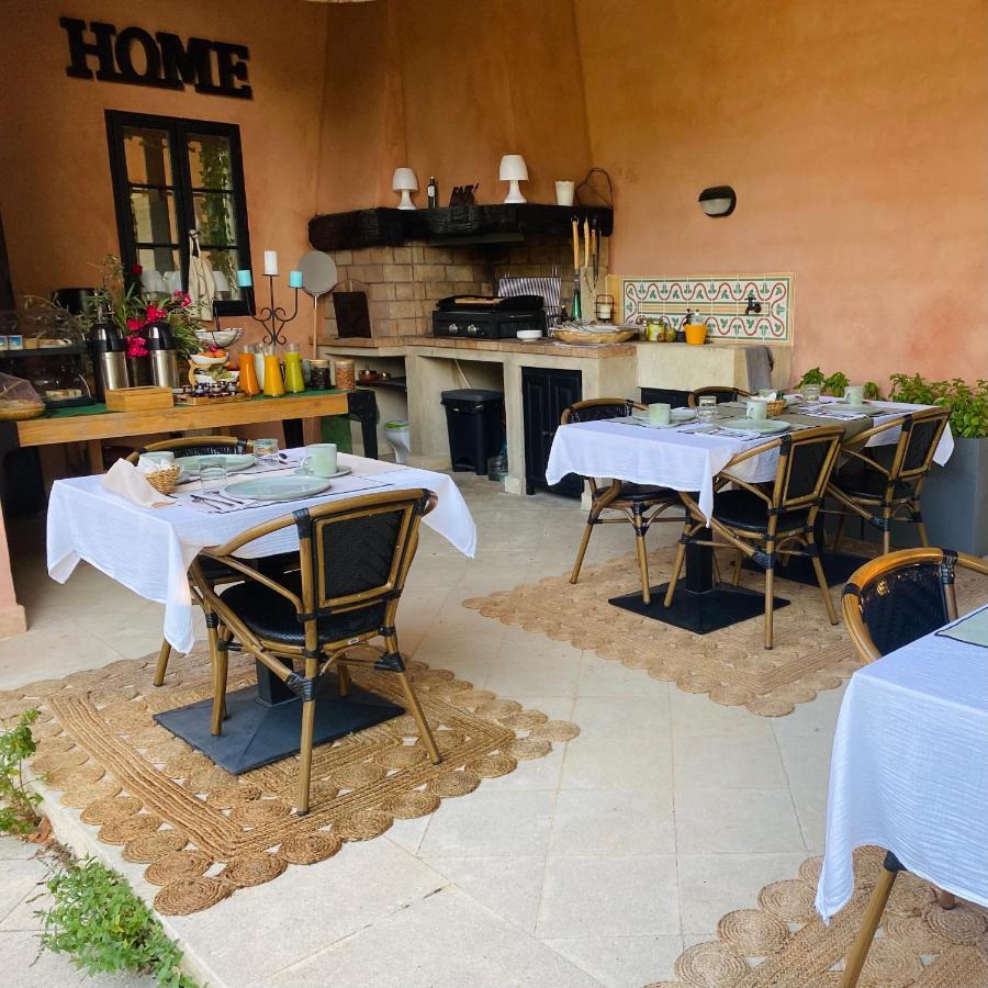 Hestia Bed & Breakfast Robion en Luberon Eksteriør bilde