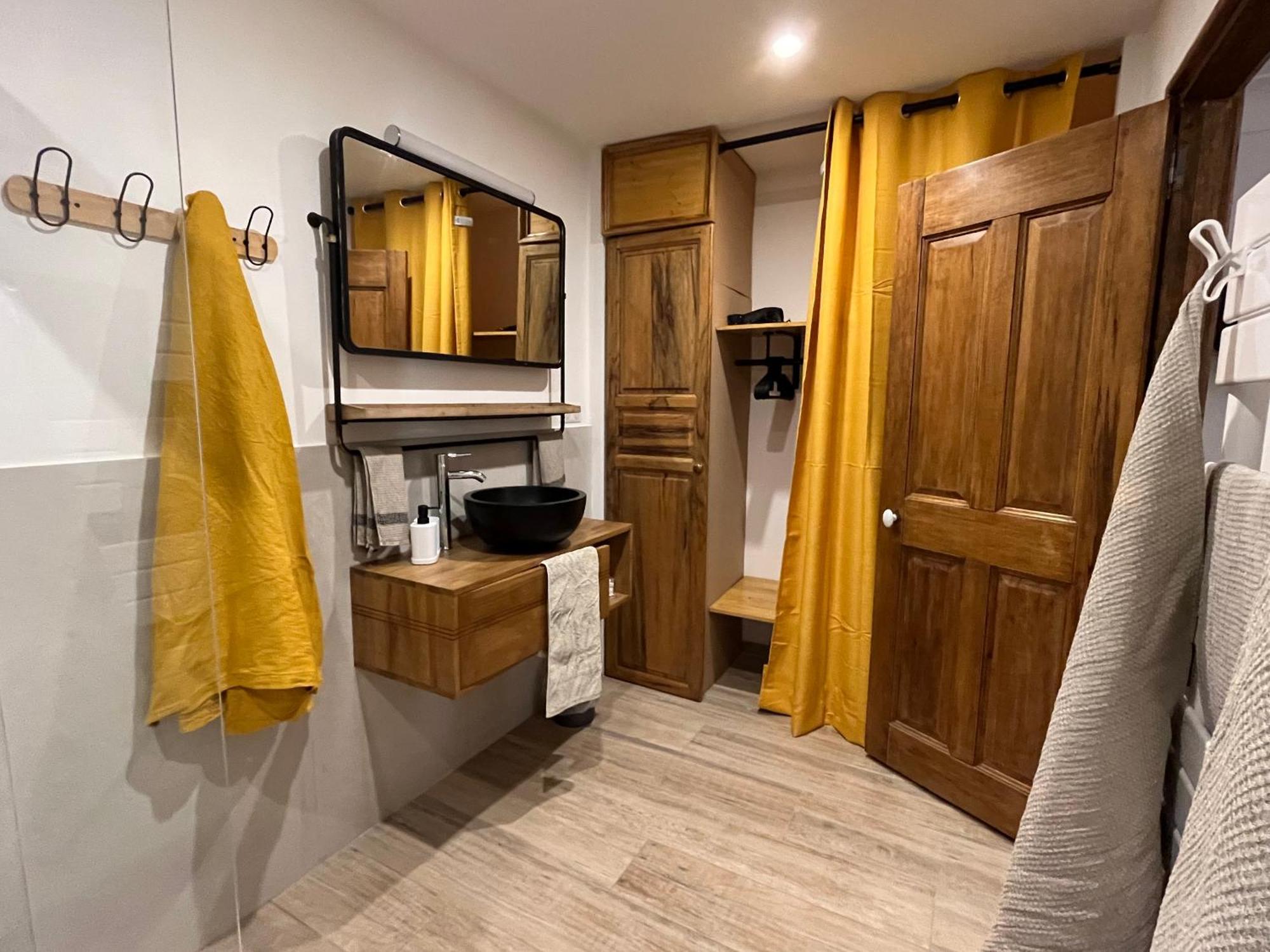 Hestia Bed & Breakfast Robion en Luberon Eksteriør bilde