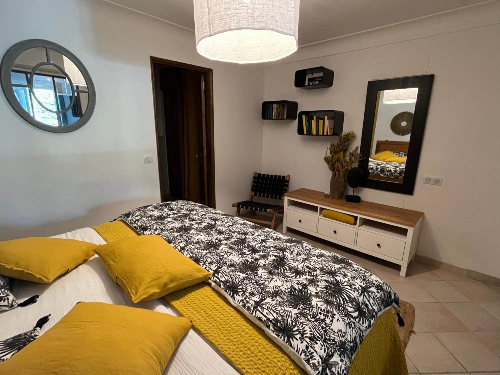Hestia Bed & Breakfast Robion en Luberon Eksteriør bilde