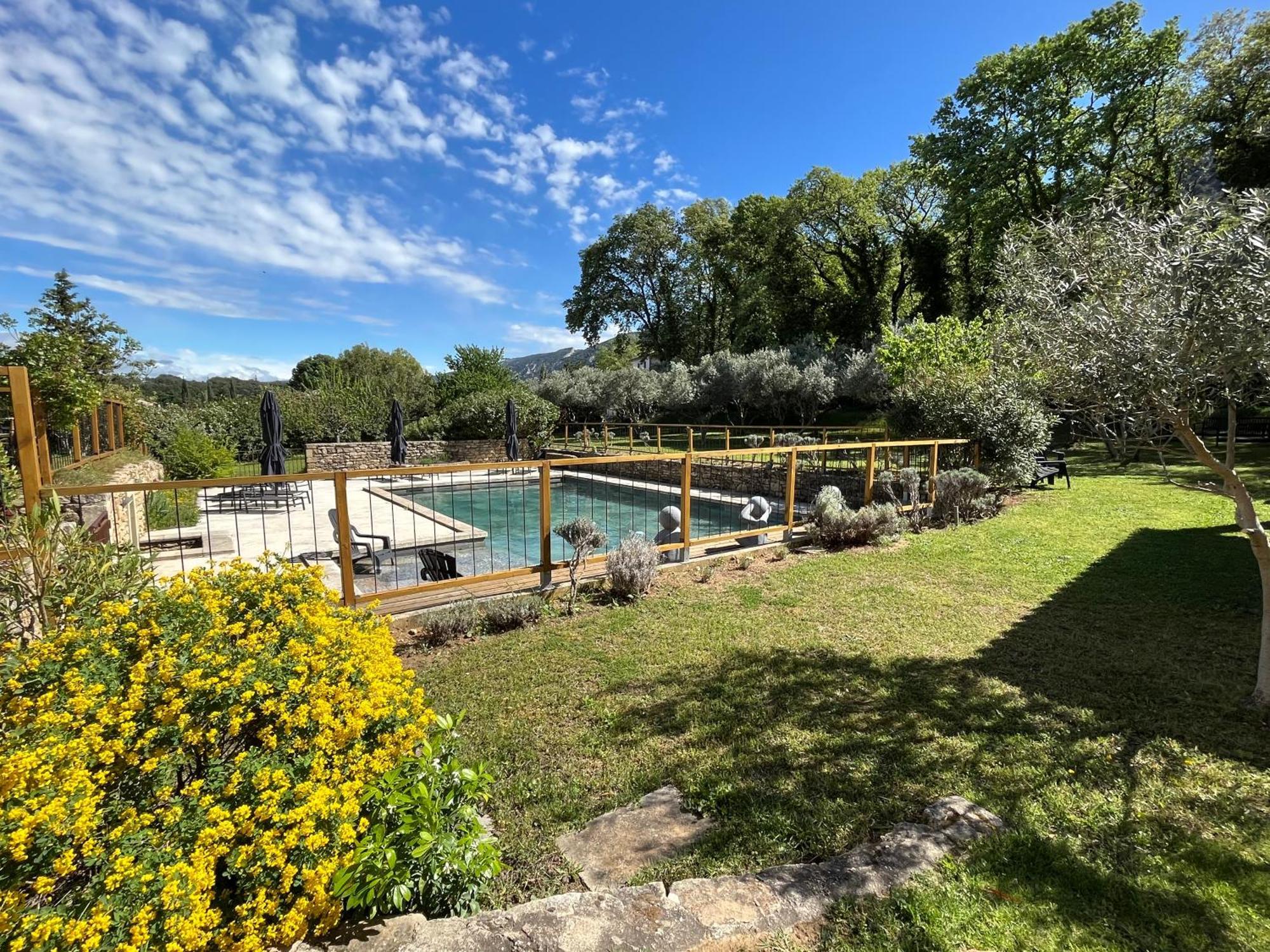 Hestia Bed & Breakfast Robion en Luberon Eksteriør bilde
